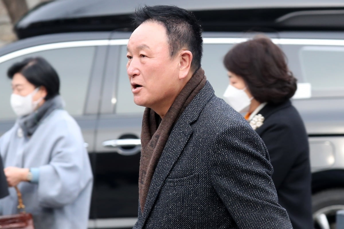 巴萨客战皇家社会首发：莱万领衔 亚马尔缺席 库巴西继续出战
