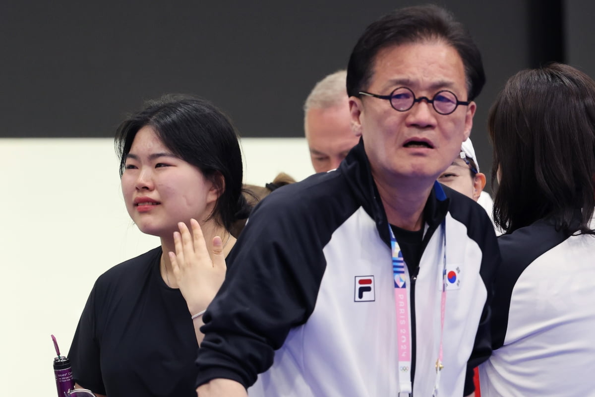 斯洛特：阿诺德不会因为转会传闻分心，他早已习惯了类似情况