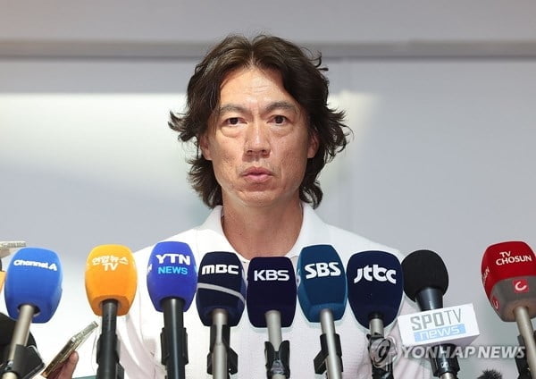 父子终同台，为什么詹蜜詹黑都在狂欢？